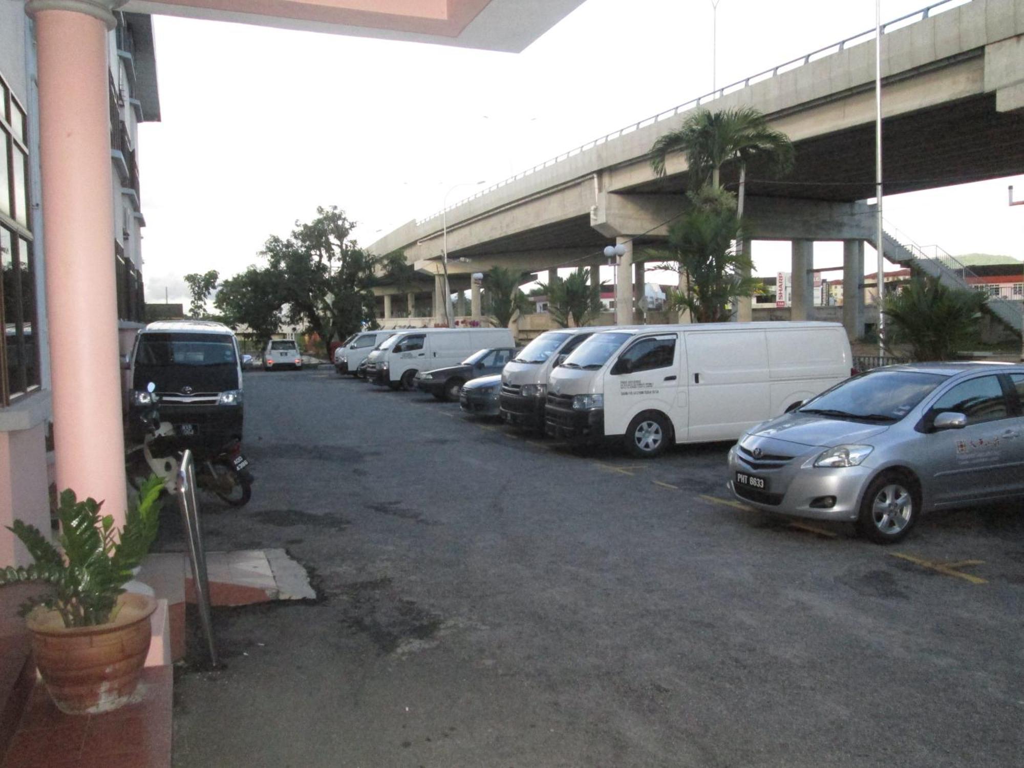 Hotel Damai Parit Buntar Exterior photo